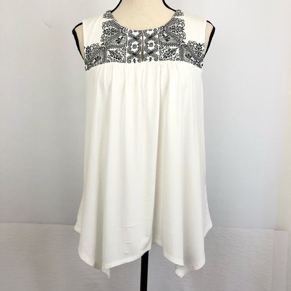 Women’s NWOT Adrianna Papell White & Black Tank Top Size M - Picture 1 of 6
